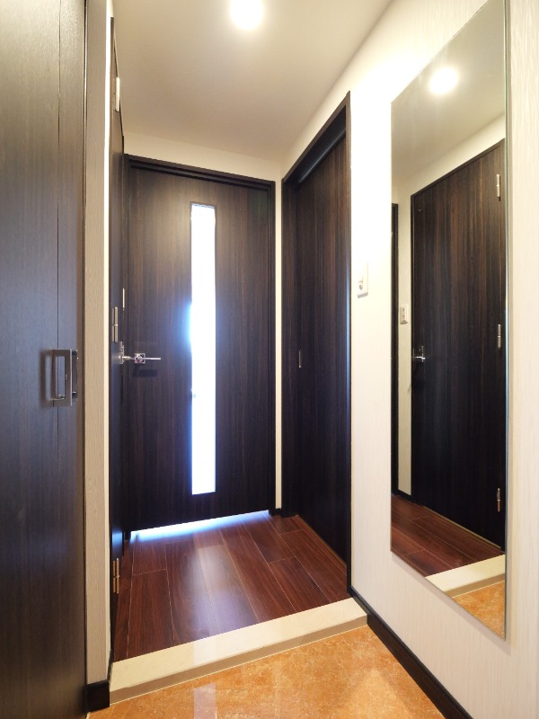 プレジオ川口ASIAN9階 玄関