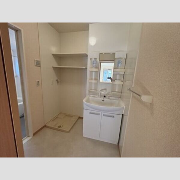 ヴィラージュ川入　B 洗面