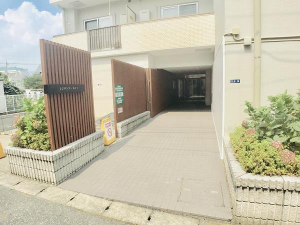 レジデンス・エイノ 外観