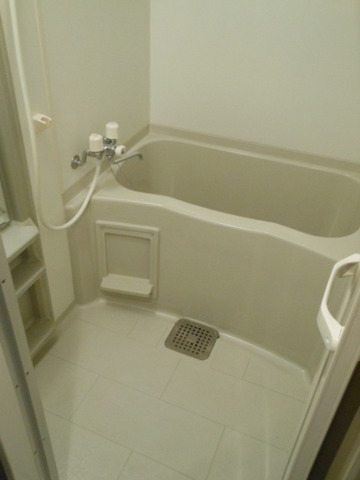 ガーラ・ヒルズ目黒東山1階 浴室乾燥機付きバス