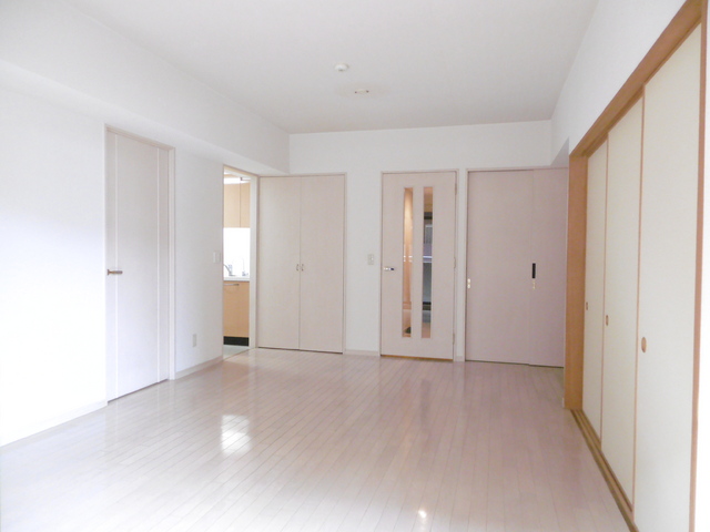 コスモ八王子ロイヤルフォルム　４０８号室 居室2