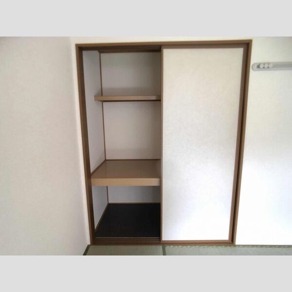 Will More 2001 収納