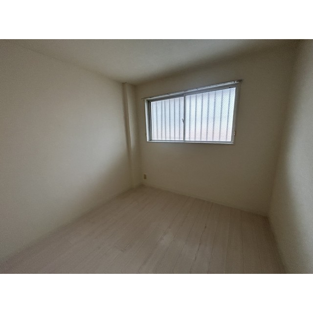 サンライズ中川202号室 内観