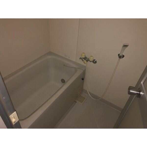 パティオス若葉210号室 お風呂