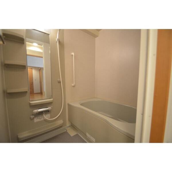 アコモード北原台105号室 お風呂