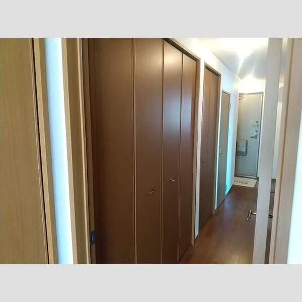 プリシェール公園前201号室 収納