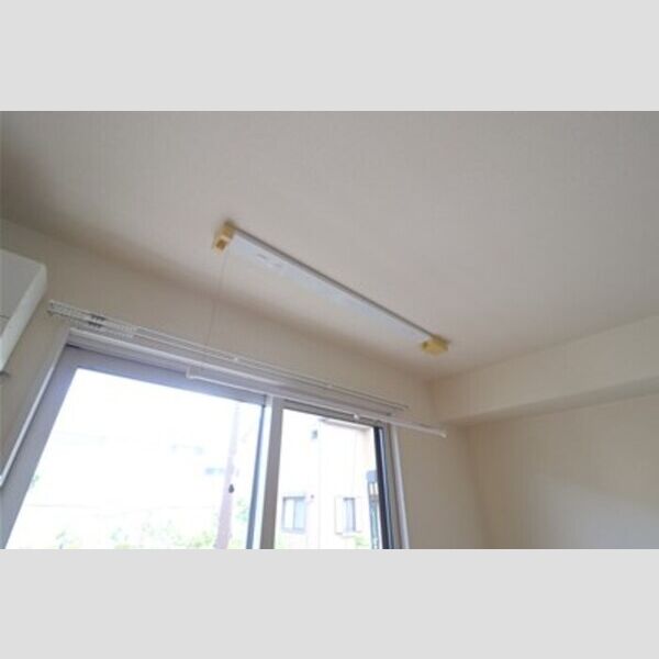 グリーンヴィラ カラビナ　NN101号室 室内物干し