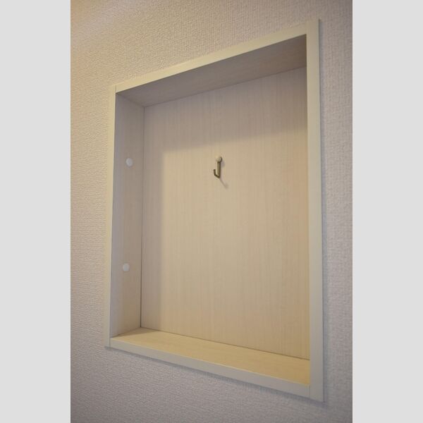ルーヴル三橋　A 玄関ニッチ