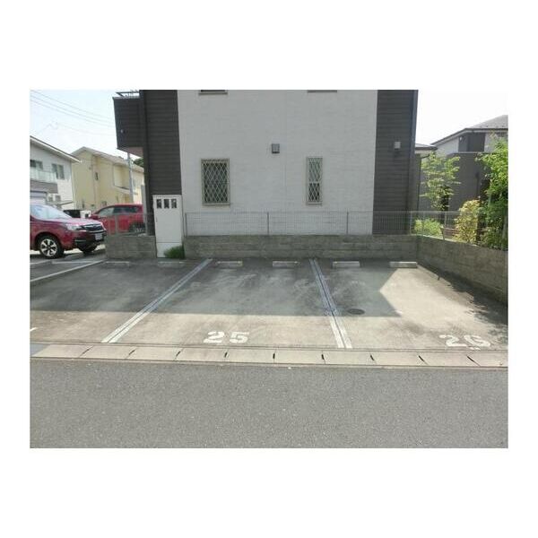 Village　Luna 駐車場