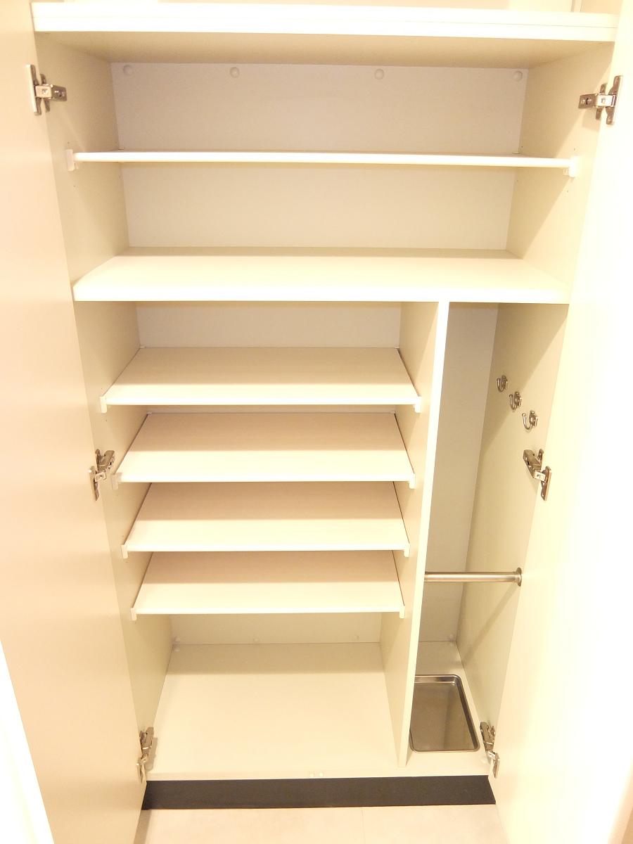 プラウドフラット仙川Ⅱ シューズボックス※参考写真