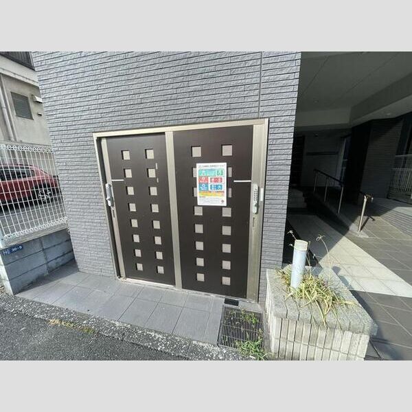 イーストグレイス品川502号室 ごみ置き場