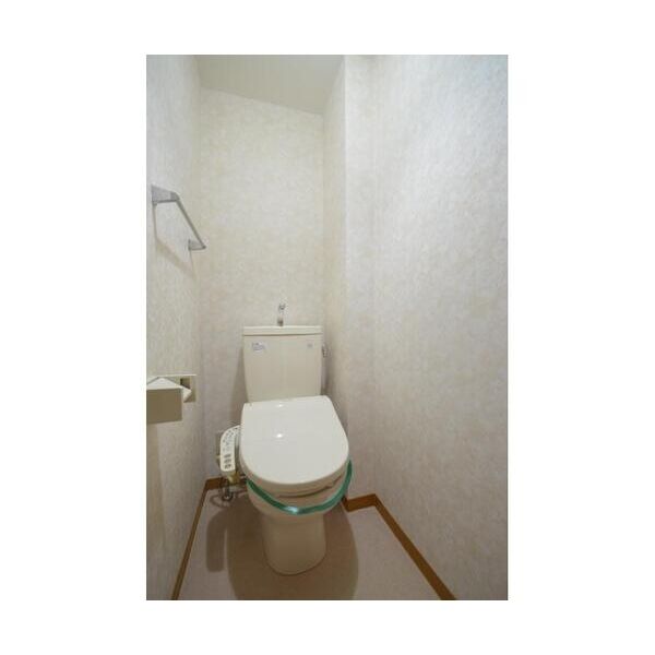 本牧グリーンハイツ102号室 トイレ