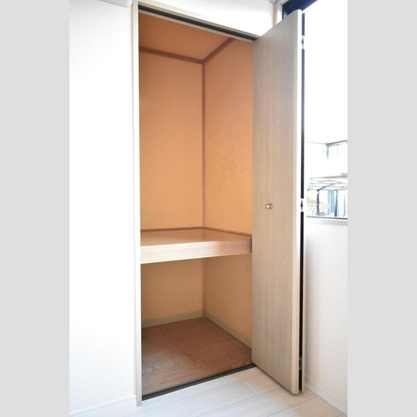 レクサス 物入れ