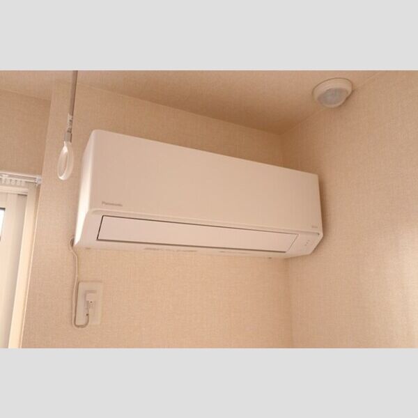 STELLA新松戸102号室 エアコン