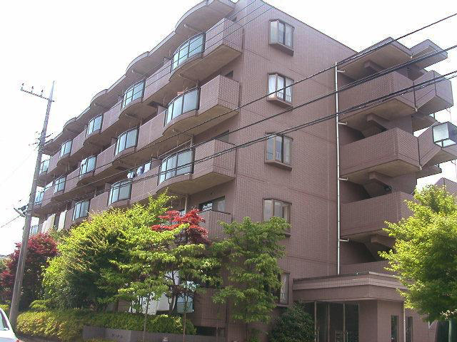 クイーンベル0202号室 外観1