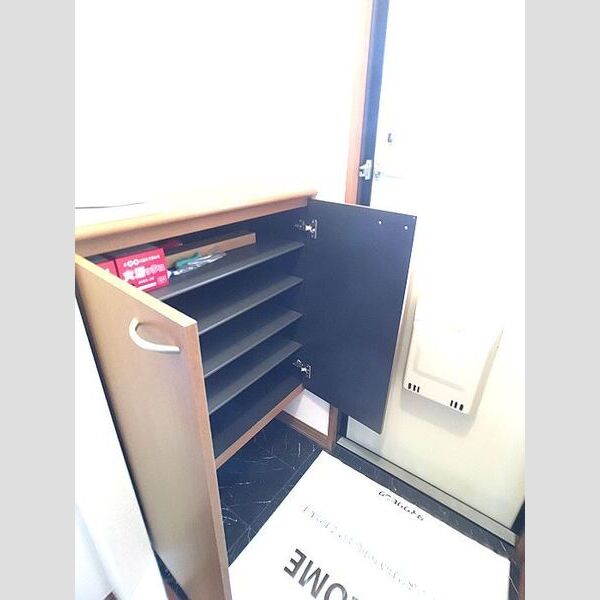 フルール205号室 玄関