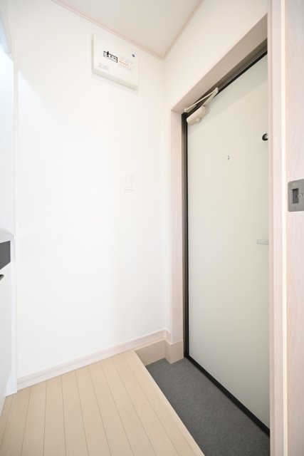 ＡＰＴ西新井2階 玄関