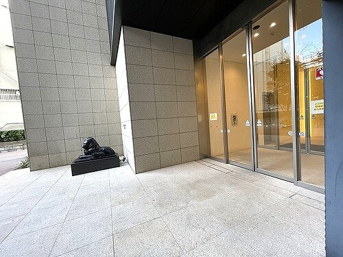 ライオンズタワー柏5階 エントランス外観