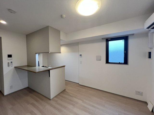 GRAN PASEO 鷺ノ宮404号室 リビング