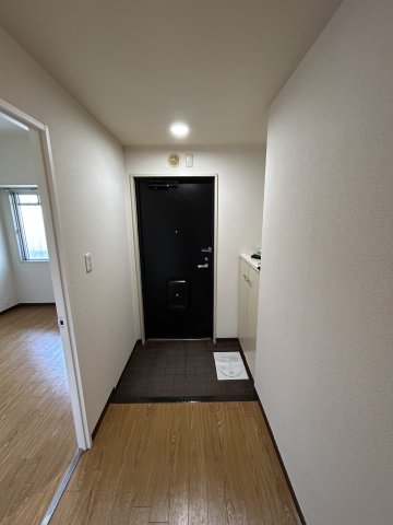 メゾン朝比奈 玄関