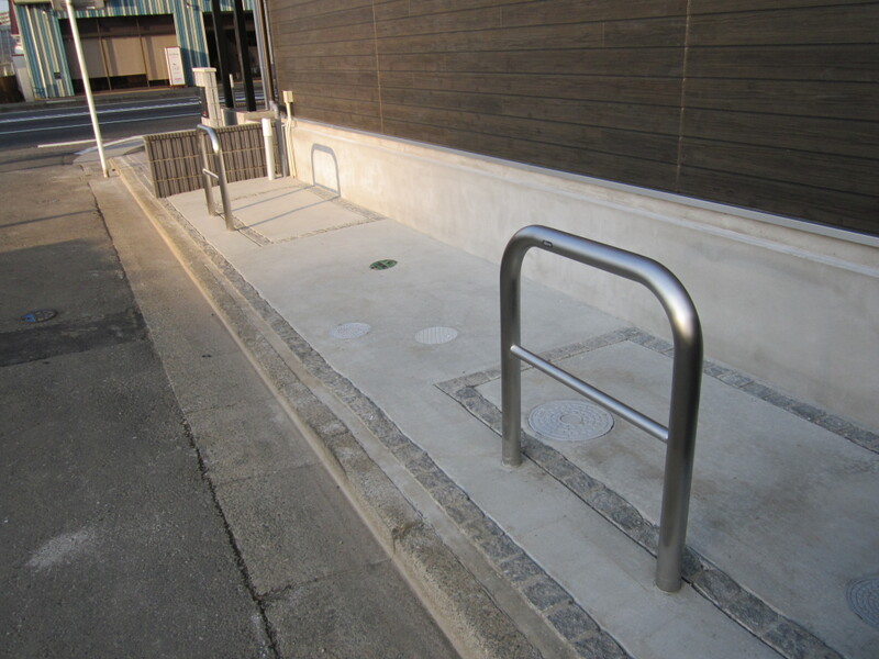 リブリ・プレジャー 駐車場