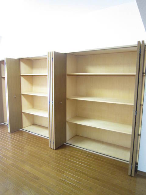 リヴェール湘南0301号室 収納