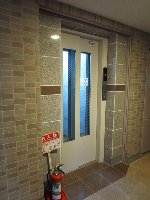 ＴＡＫＡＨＡＳＨＩ　ＭＡＮＳＩＯＮⅡ0401号室 エレベーター
