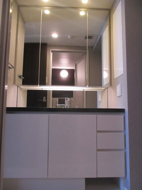 ＤＥＵＸ　ＴＯＵＲＳ　ＣＡＮＡＬ＆ＳＰＡ　ＷＥＳＴ31階 洗面