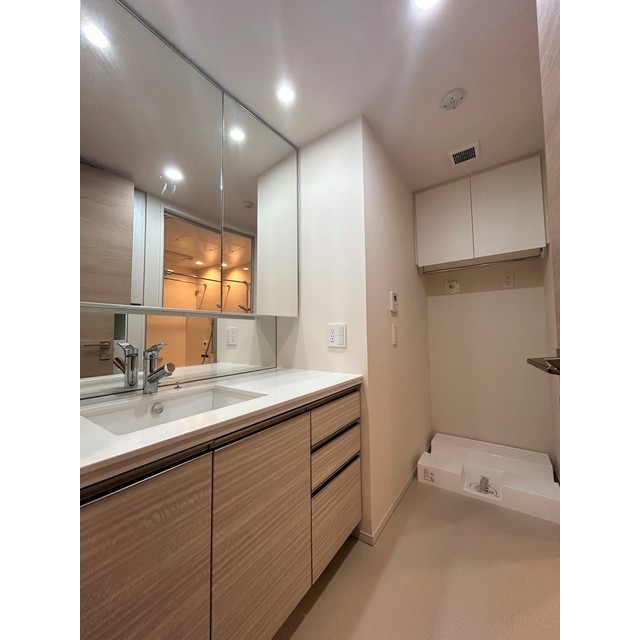 ザ・パークハウス経堂レジデンス411号室 同建物別部屋の参考画像