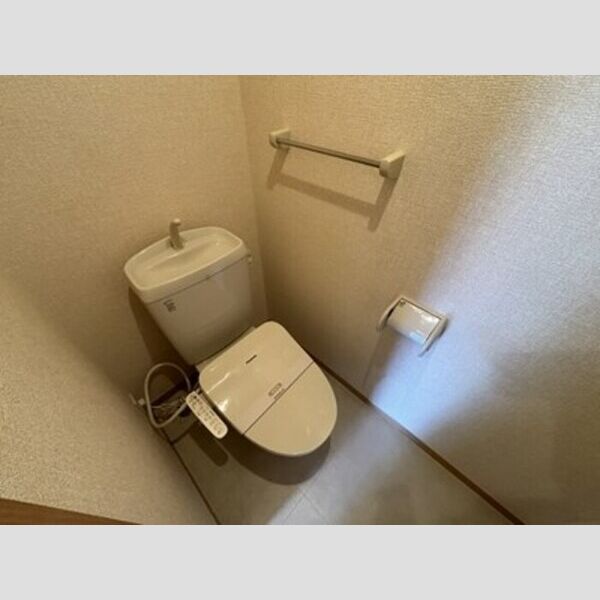 ヴィラージュ川入　B トイレ