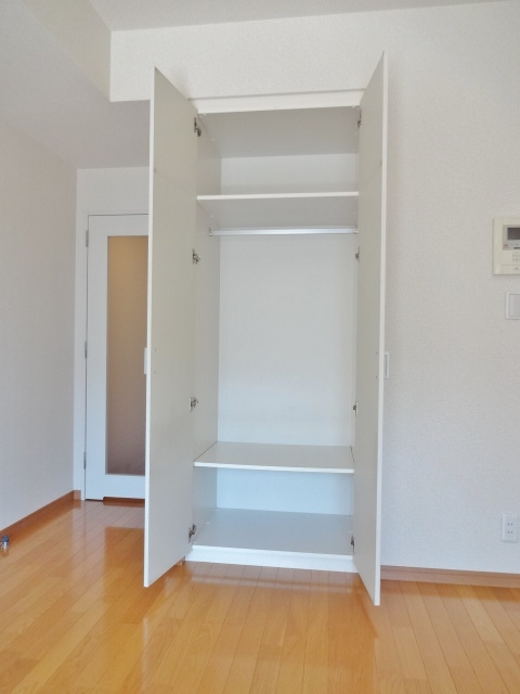 エルフレア三鷹0504号室 収納