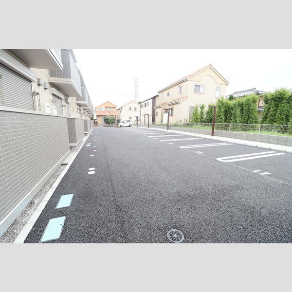 ボナール泉台　A 駐車場