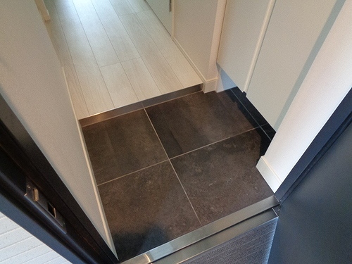 ＫＤＡ　ＧＯＴＥＮＹＡＭＡ 玄関　※2019年7月撮影