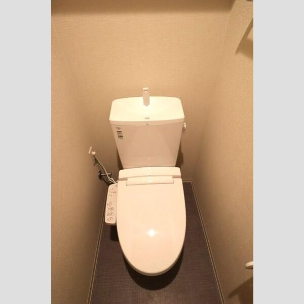 ウェスタ602号室 温水洗浄暖房便座