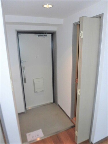 ライオンズプラザ新横浜9階 同建物別部屋の参考画像