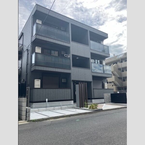 ノーブルラフィネ白幡103号室 外観