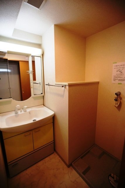 ＬＡ.　ＰＲＹＬＥ新横浜 洗面