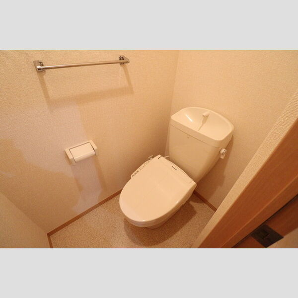 ディライトヒルズ102号室 トイレ