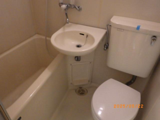 グランバリュー八王子北野6階 トイレ