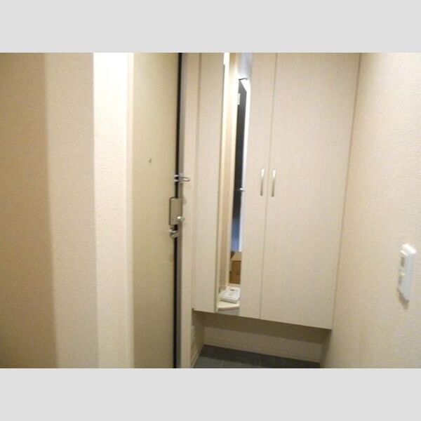 パークハウスⅥ102号室 玄関
