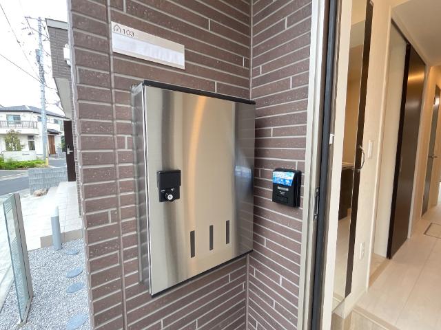 ベッシア・ノーブル103号室 宅配ＢＯＸ