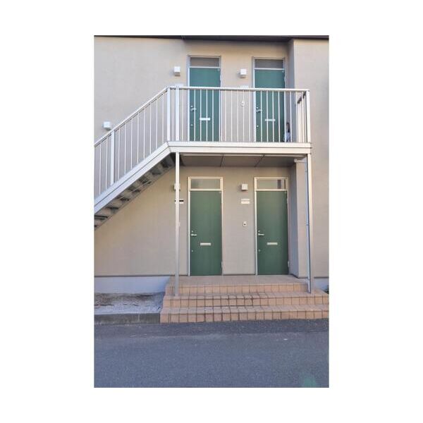 フォレストコート101号室 エントランス