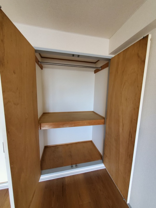 ルピナス2階 収納