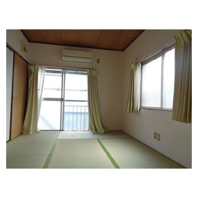 フラワー荘 リビング