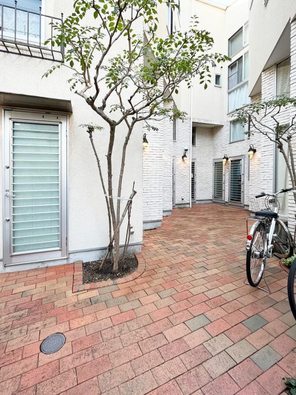 グランエッグス池尻大橋 エントランス