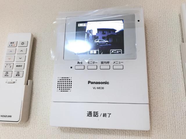 メゾン　ド　マロン101号室 カメラ付モニターホン