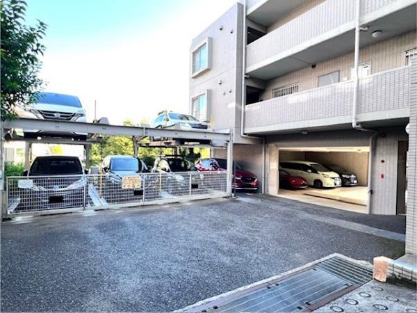 ＫＤＸレジデンス宮前平3階 駐車場