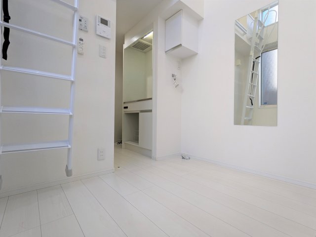 ルベルソー駒沢0206号室 リビング