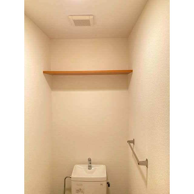 ＦＥＥＬＯ103号室 トイレ収納