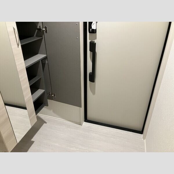 ホープドリームハウス 玄関